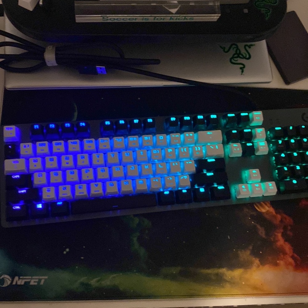 Logitech 6512 Carbon IGX keyboard-Brown Switches-RGB lighting